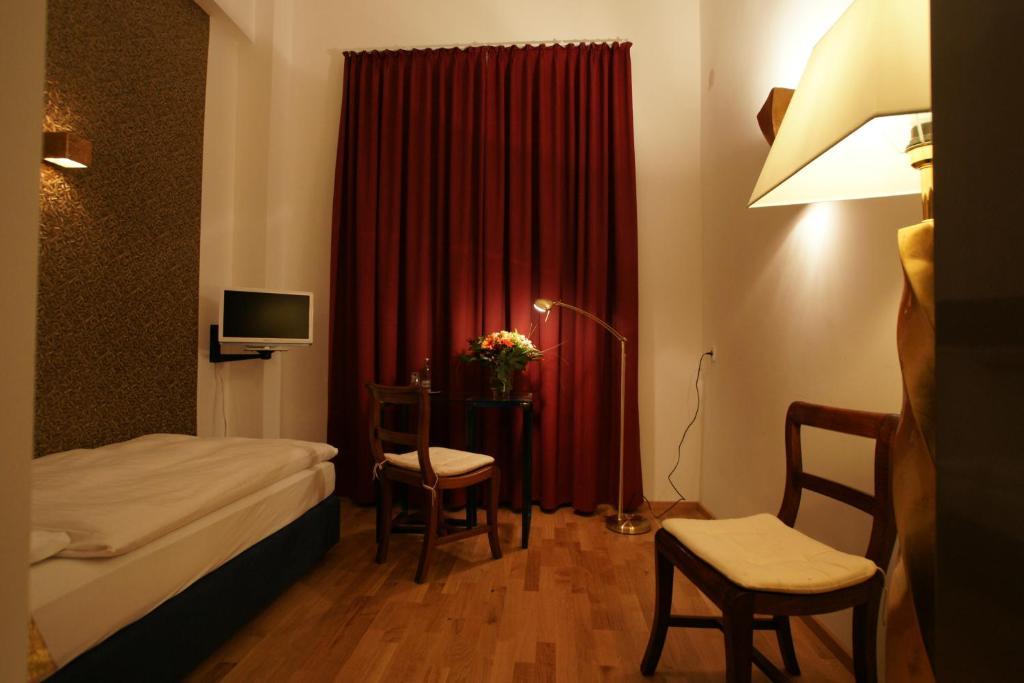 Stern - Self Check-in Dusseldorf