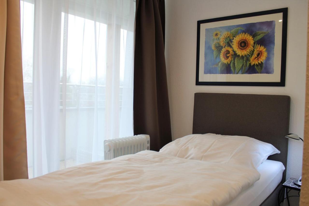 Stern 3* Dusseldorf