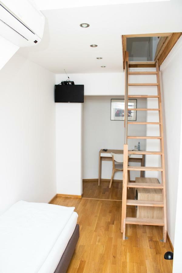 Stern Hotel Dusseldorf