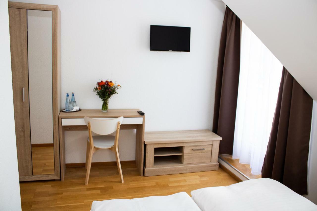 Stern 3* Dusseldorf